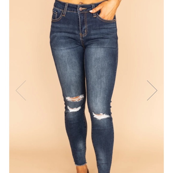 Pink Lily Denim - 🆕 Pink Lily Kylie Distressed Dark Wash Jeans